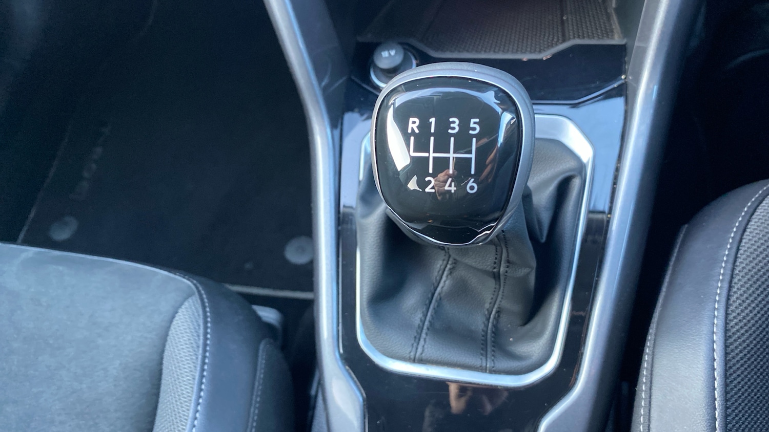 Used Volkswagen T-Roc 2022 for sale - 77136068: Photo 41