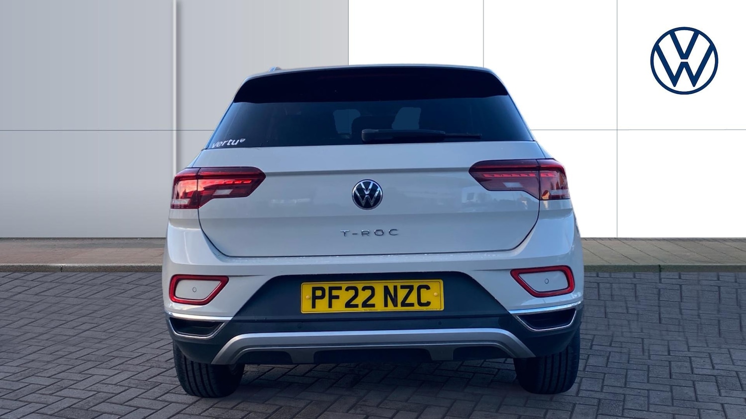 Used Volkswagen T-Roc 2022 for sale - 77136068: Photo 8
