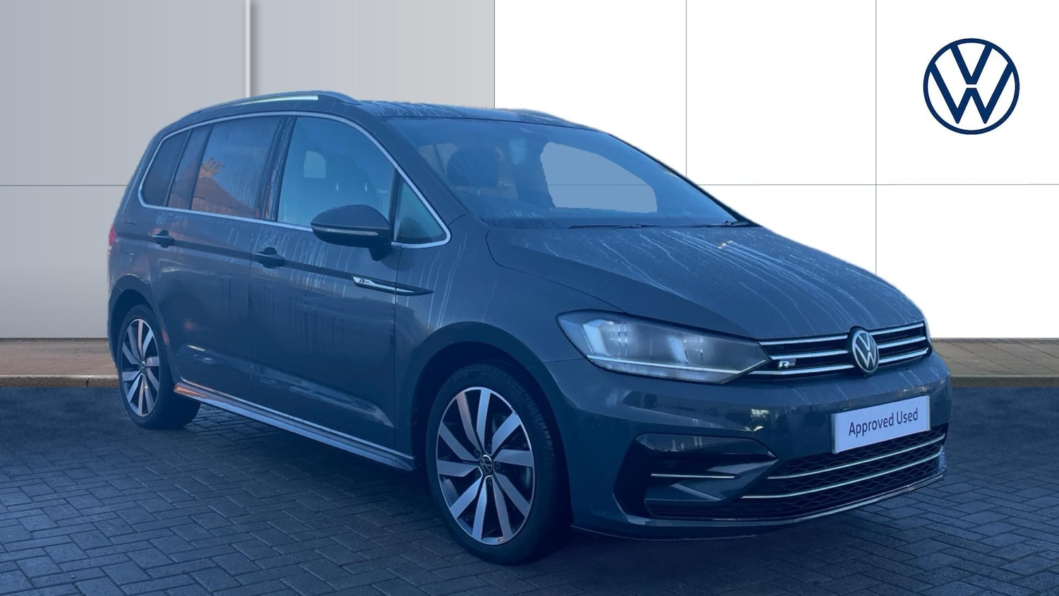 Used Volkswagen Touran 2022 for sale - 76818768: Photo 1
