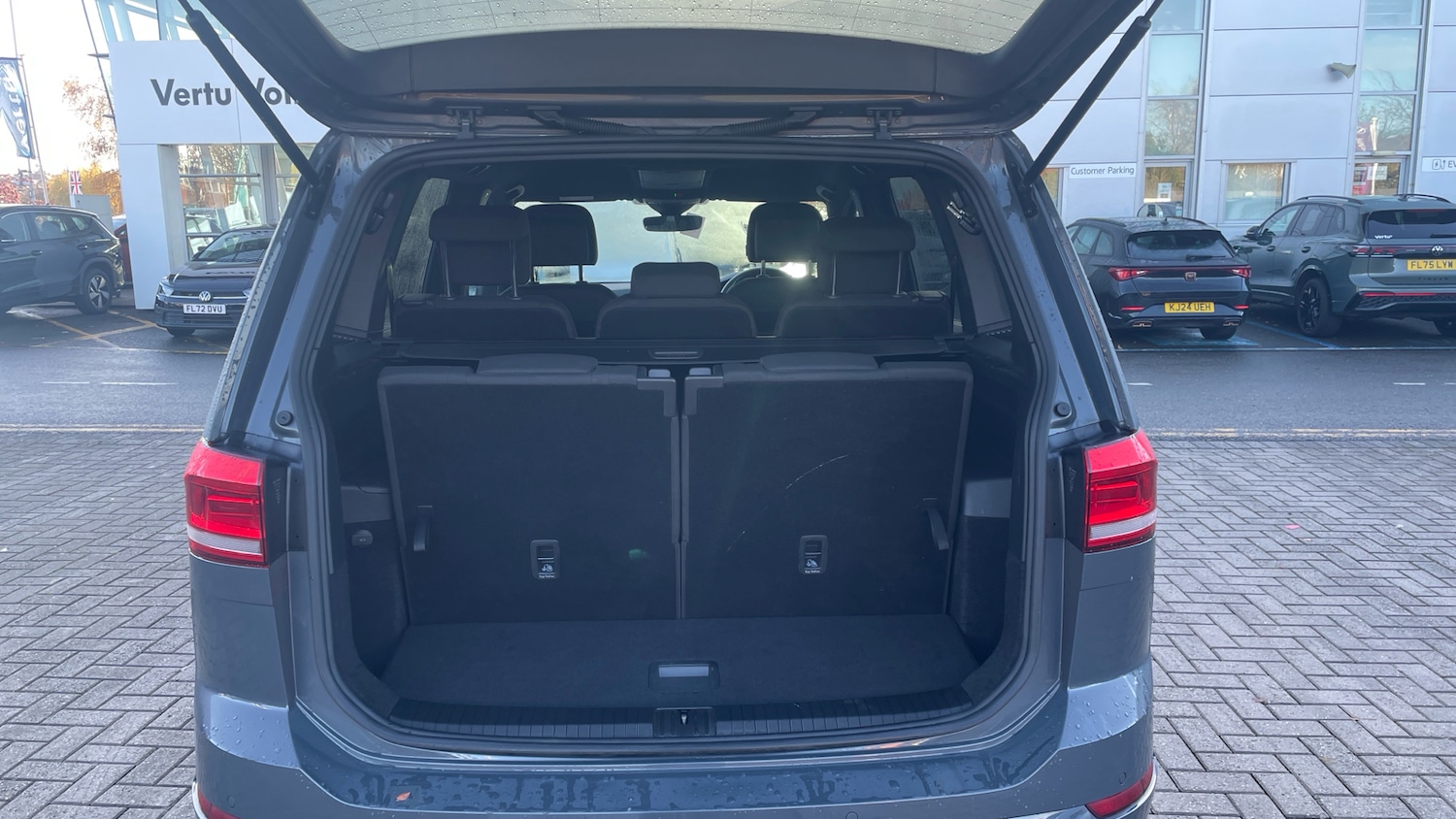 Used Volkswagen Touran 2022 for sale - 76818768: Photo 20