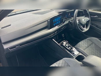 Used Volkswagen Golf 2022 for sale - 78644100: Photo