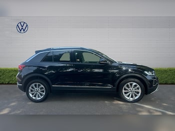 Used Volkswagen T-Roc 2025 for sale - 79330120: Photo