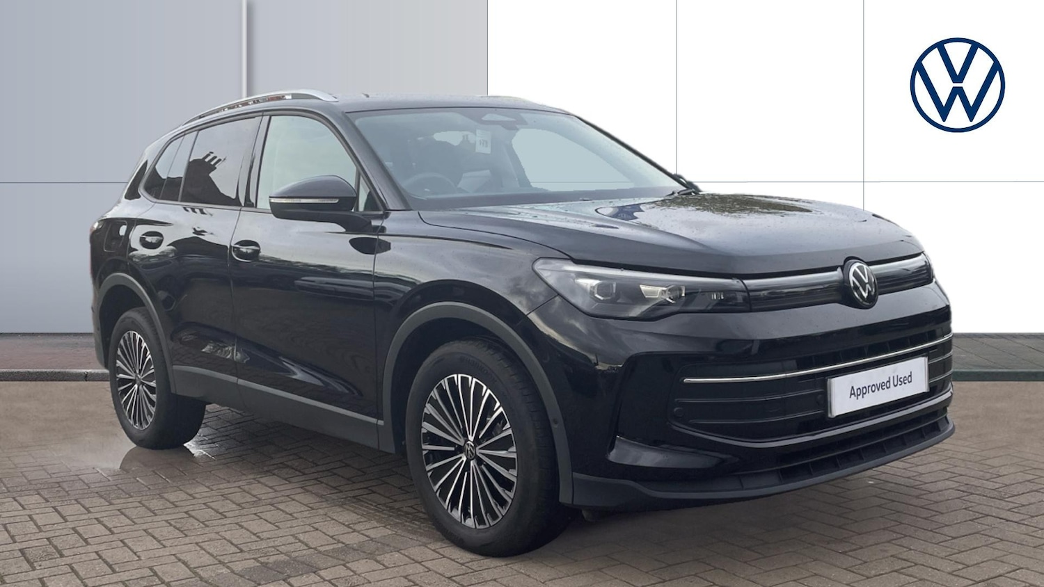 Used Volkswagen Tiguan 2024 for sale - 76541701: Photo 1