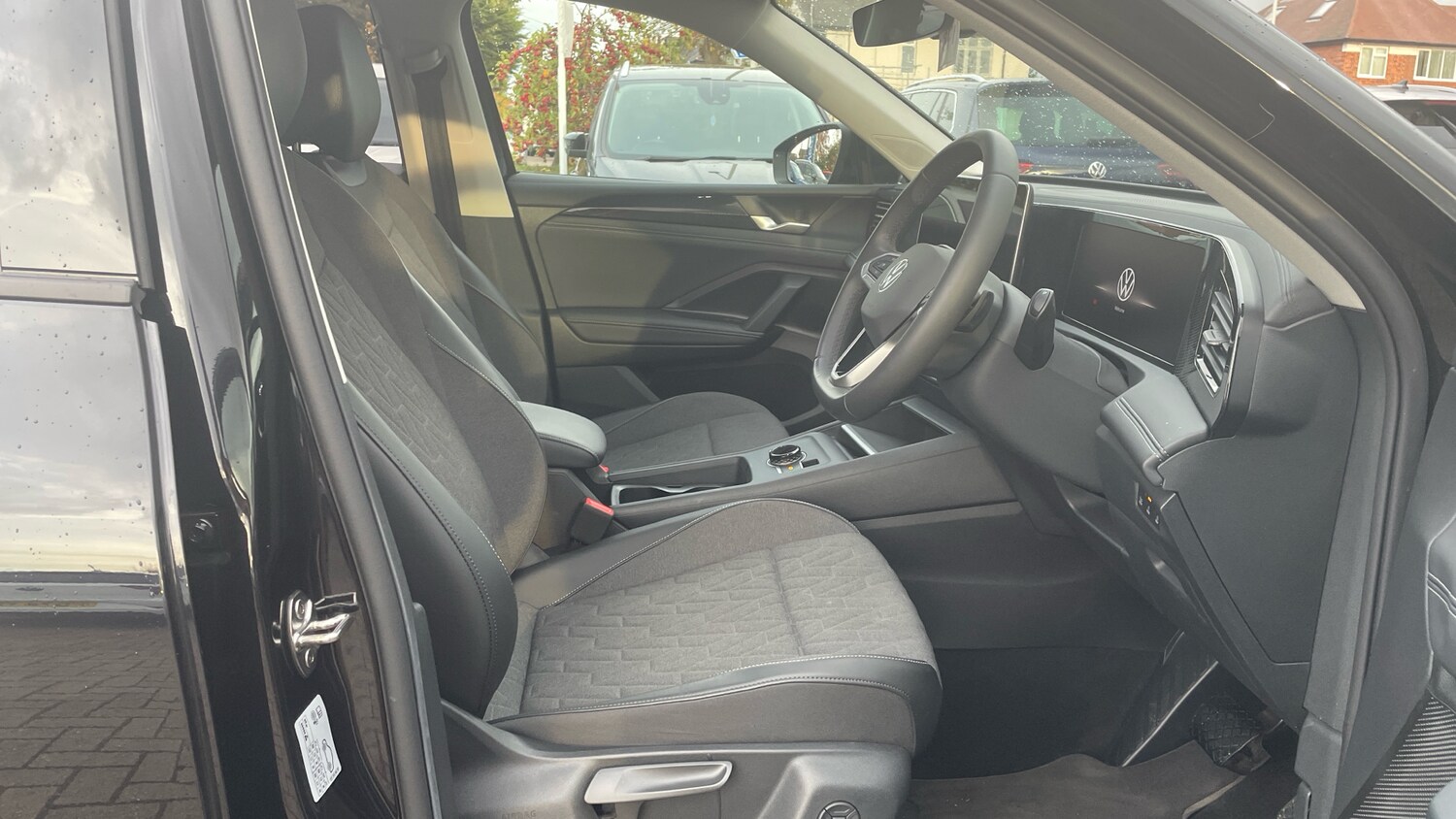 Used Volkswagen Tiguan 2024 for sale - 76541701: Photo 15