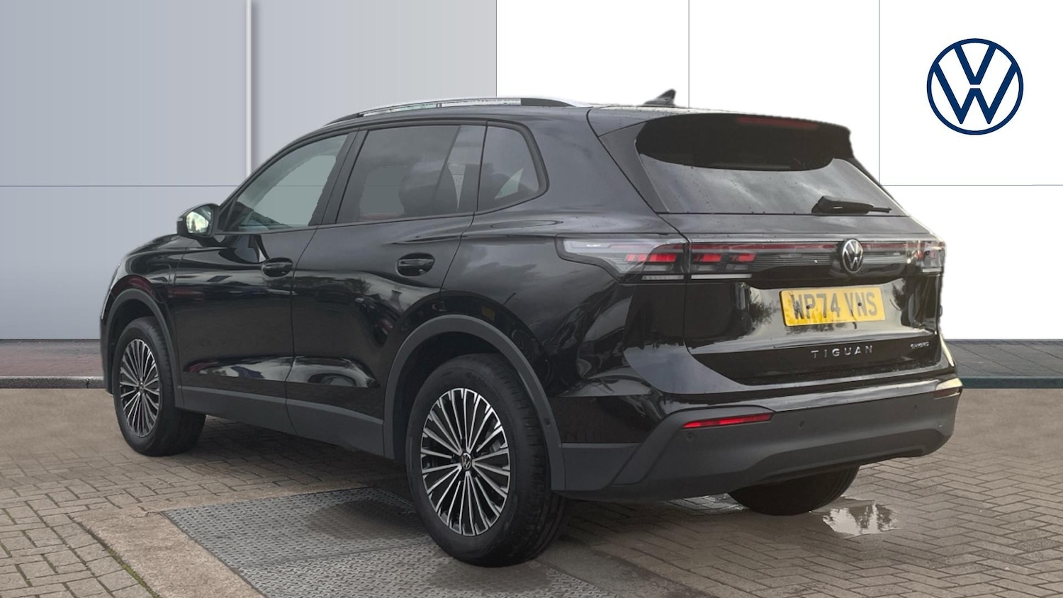 Used Volkswagen Tiguan 2024 for sale - 76541701: Photo 3