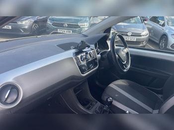 Used Volkswagen up! 2018 for sale - 78929231: Photo