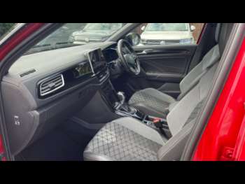 Used Volkswagen T-Roc 2023 for sale - 75061099: Photo