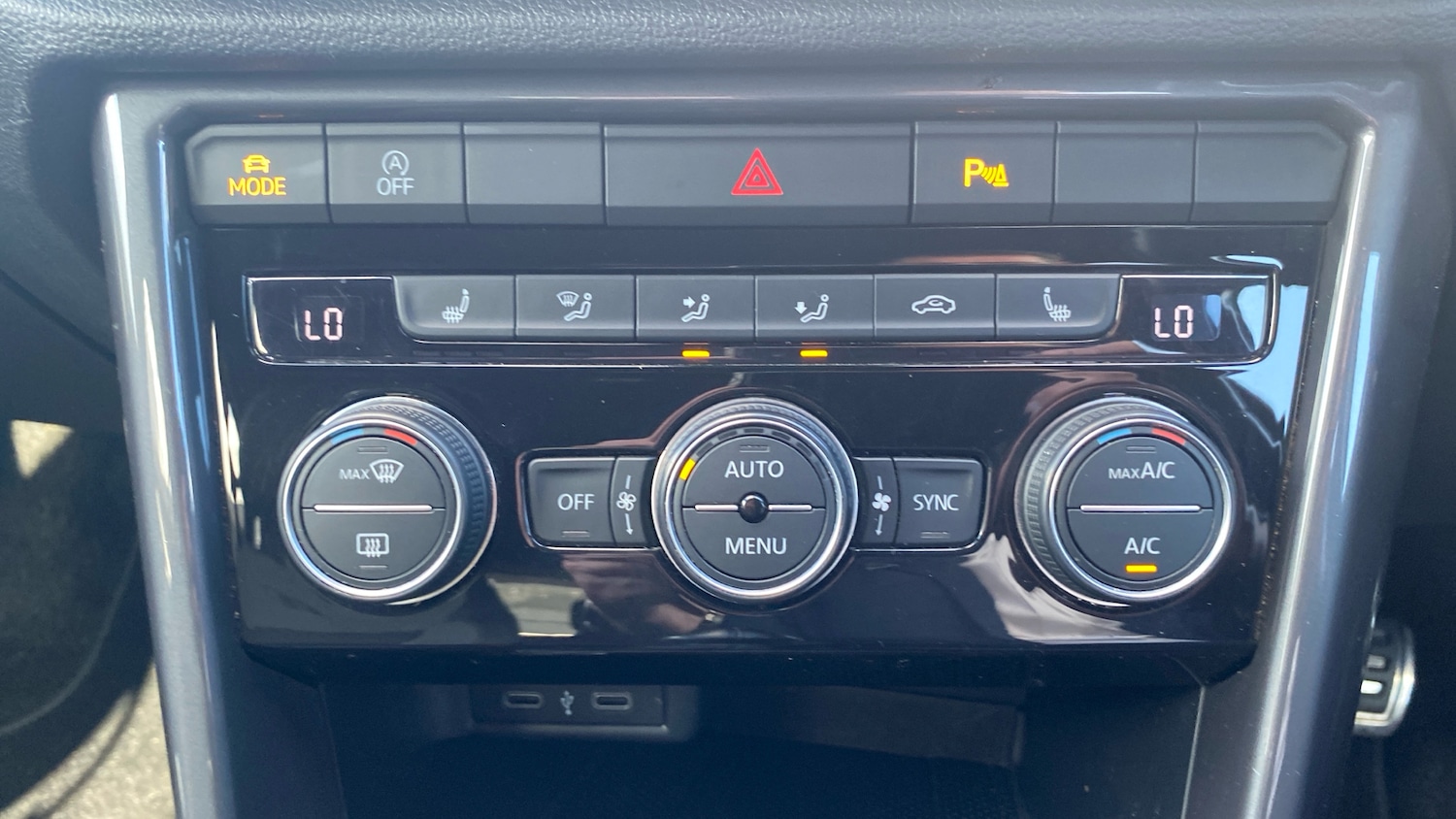 Used Volkswagen T-Roc 2021 for sale - 76076257: Photo 13