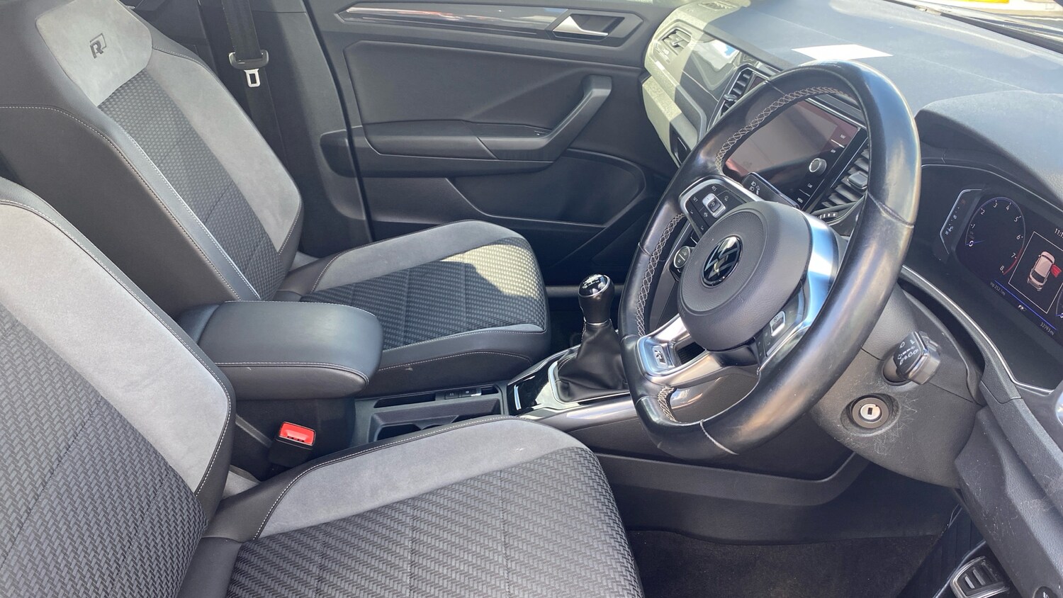 Used Volkswagen T-Roc 2021 for sale - 76076257: Photo 15