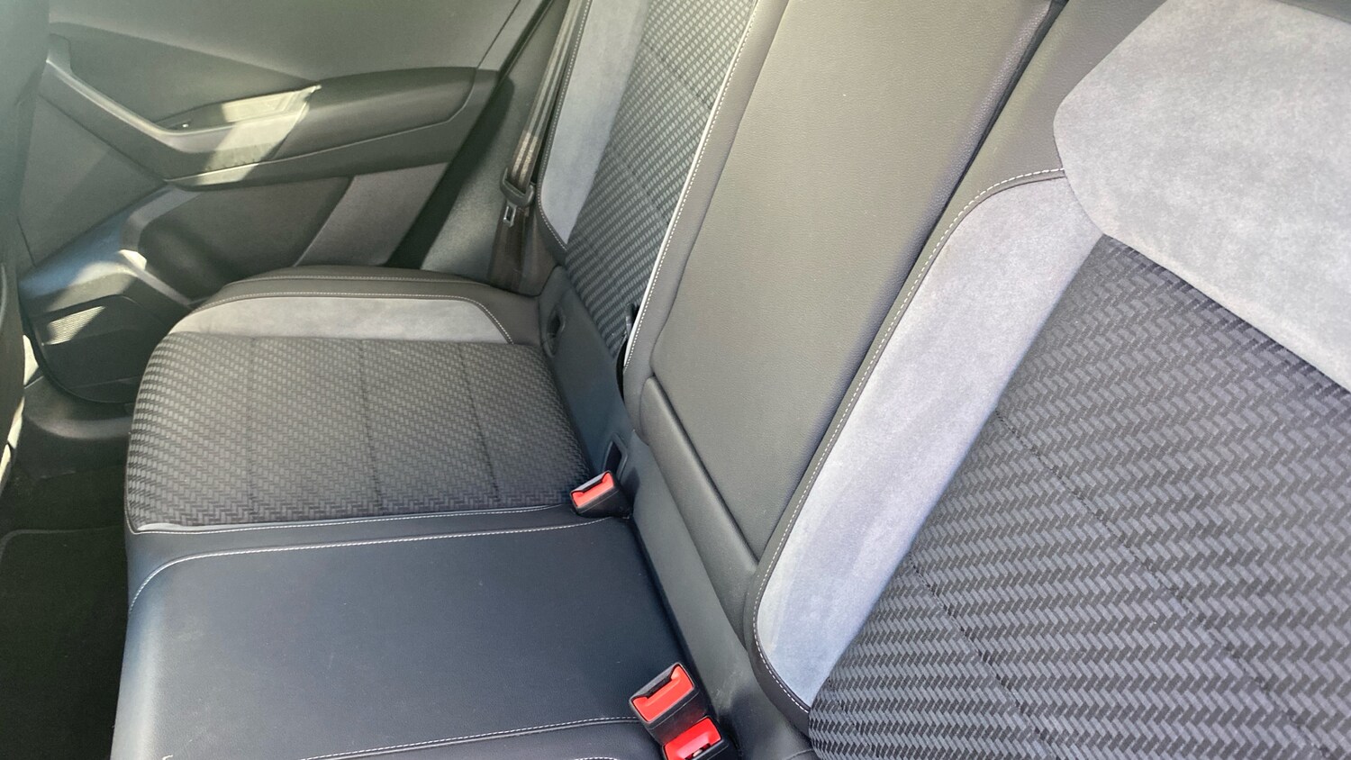 Used Volkswagen T-Roc 2021 for sale - 76076257: Photo 16