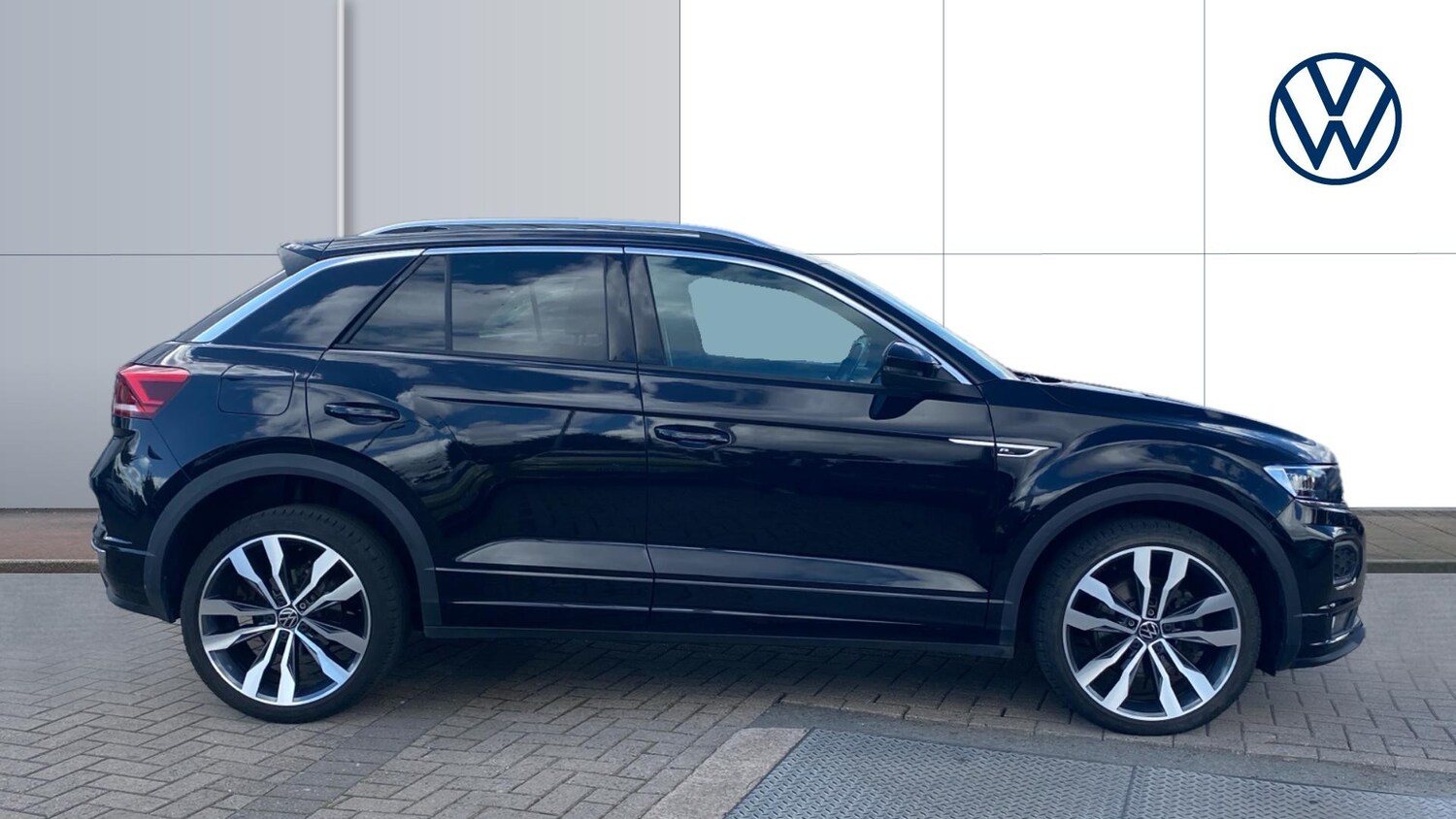 Used Volkswagen T-Roc 2021 for sale - 76076257: Photo 4