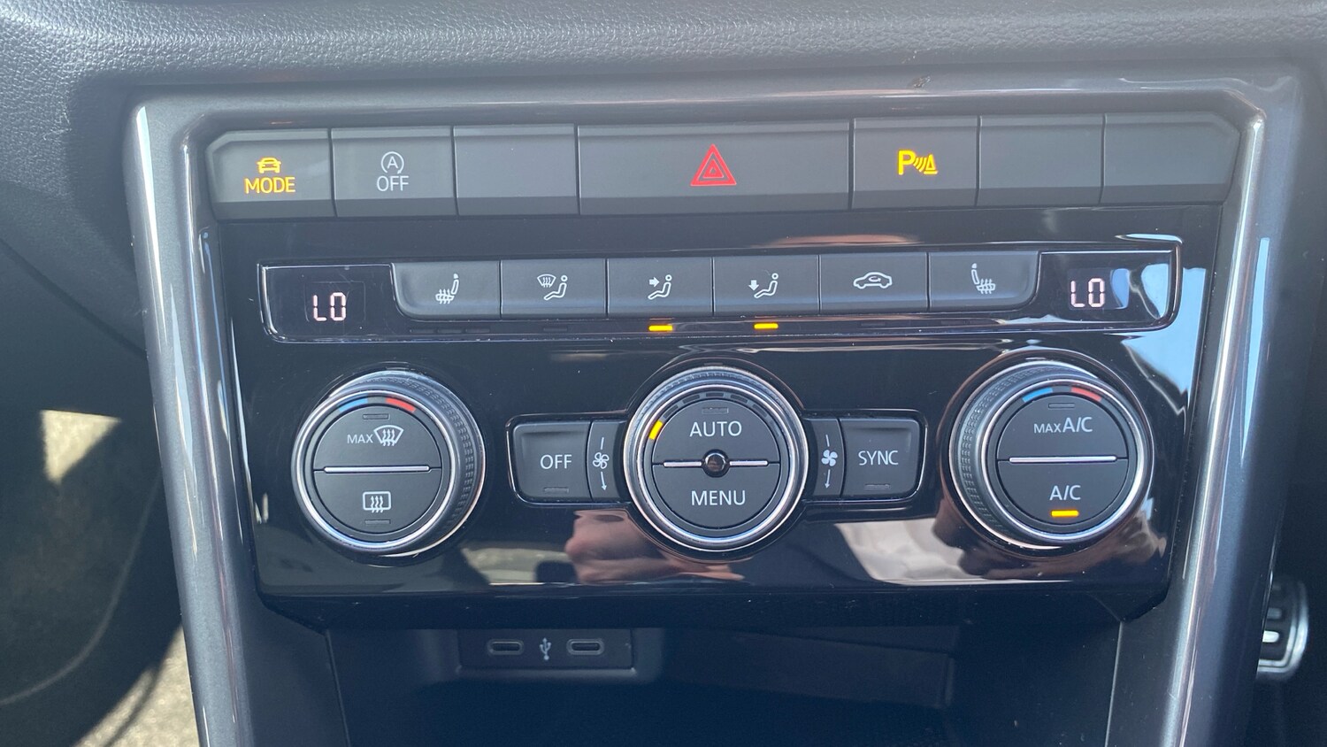 Used Volkswagen T-Roc 2021 for sale - 76076257: Photo 40