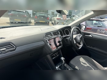 Used Volkswagen Tiguan 2022 for sale - 75788740: Photo