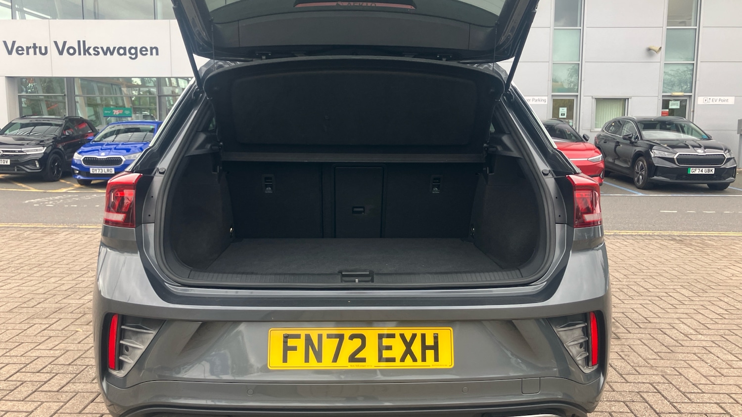 Used Volkswagen T-Roc 2022 for sale - 76340462: Photo 20