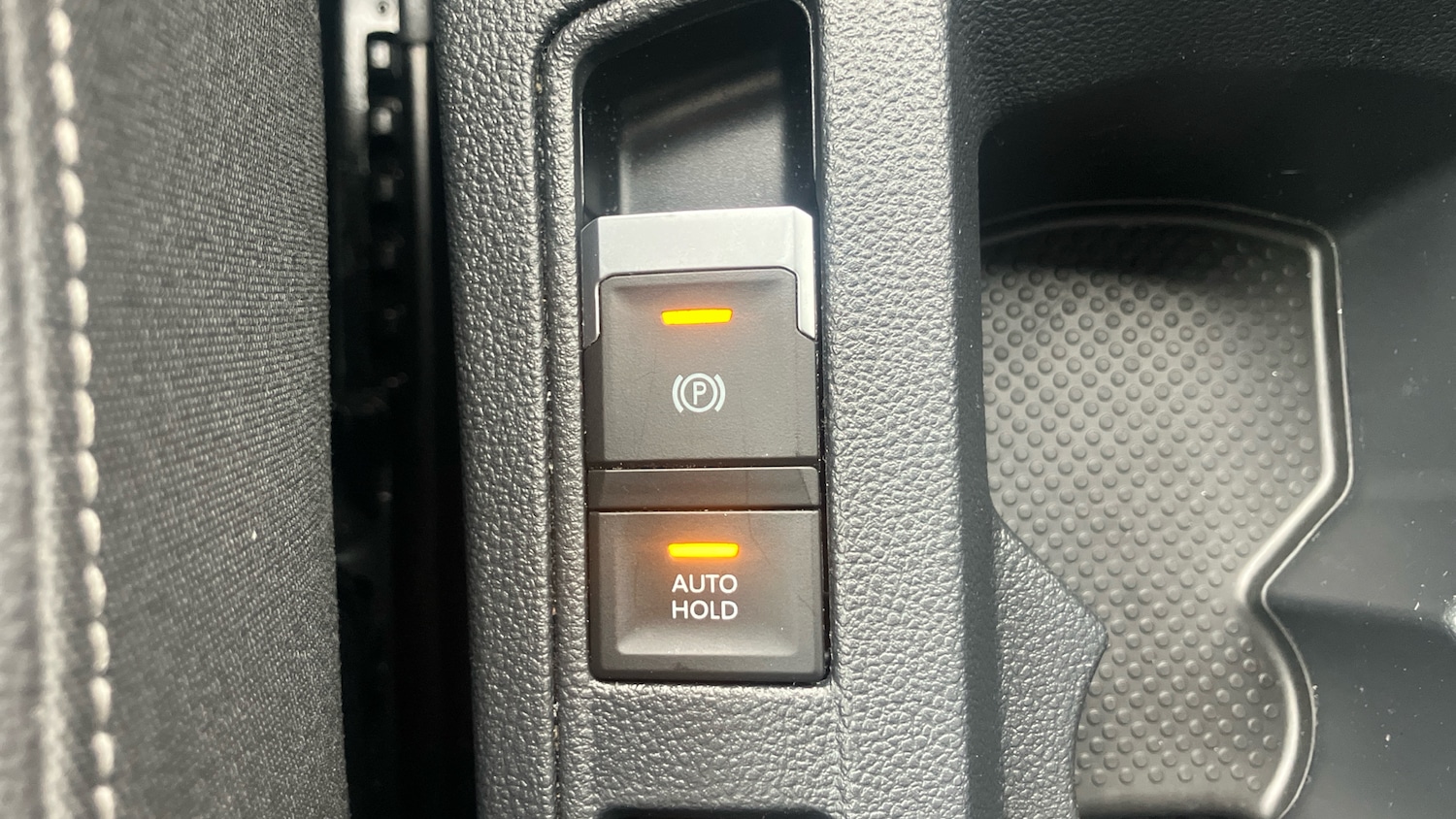 Used Volkswagen T-Roc 2022 for sale - 76340462: Photo 23