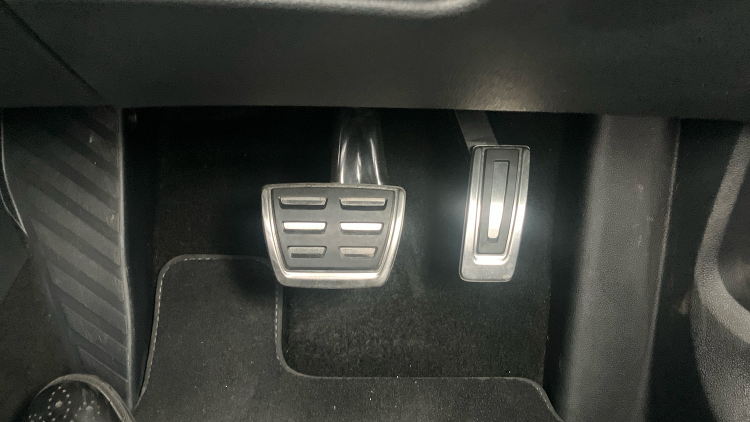 Used Volkswagen T-Roc 2022 for sale - 76340462: Photo 38