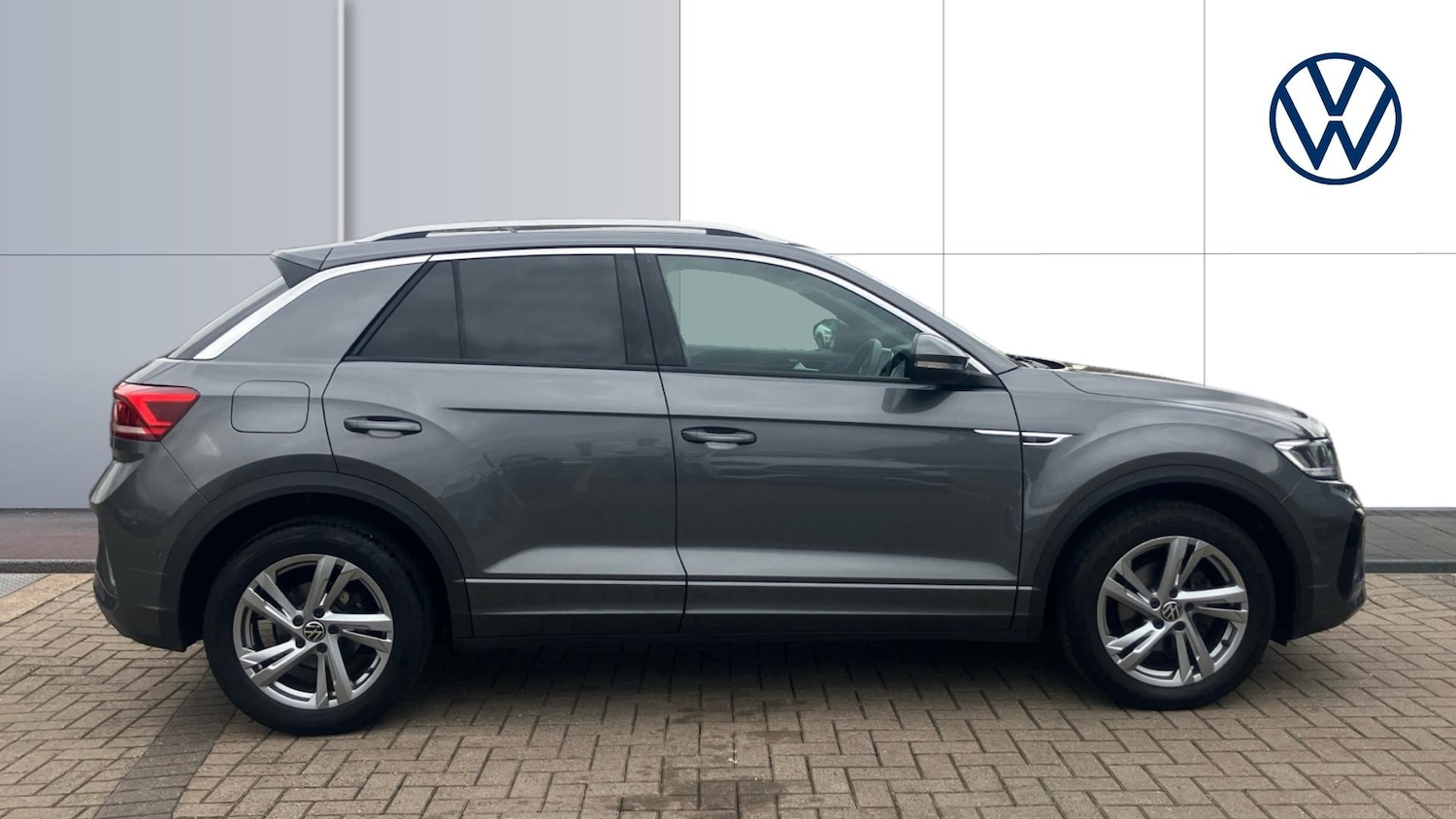 Used Volkswagen T-Roc 2022 for sale - 76340462: Photo 4