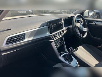 Used Volkswagen T-Roc 2023 for sale - 79330114: Photo