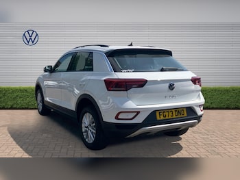 Used Volkswagen T-Roc 2023 for sale - 79330114: Photo