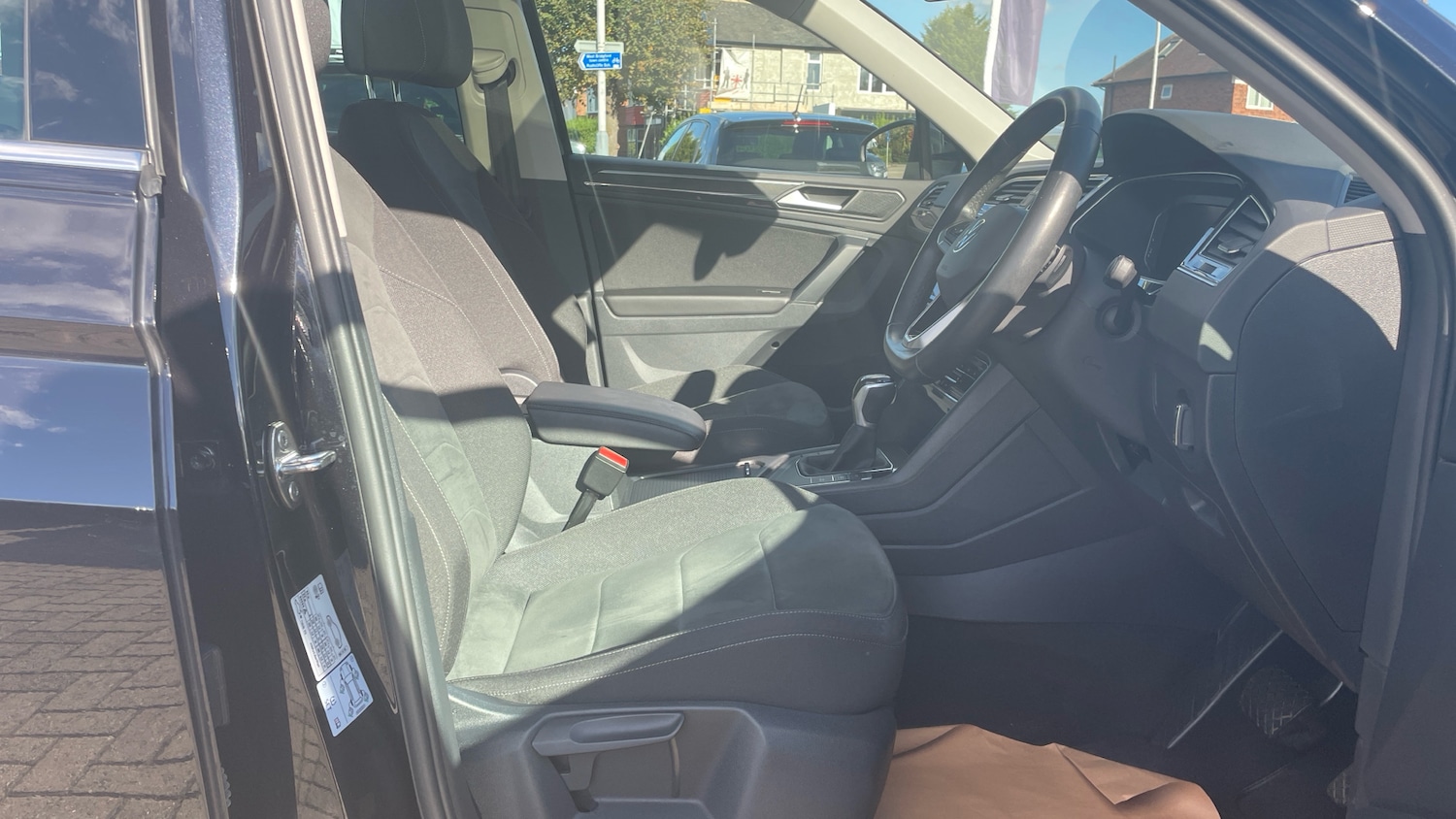 Used Volkswagen Tiguan 2021 for sale - 76038150: Photo 15