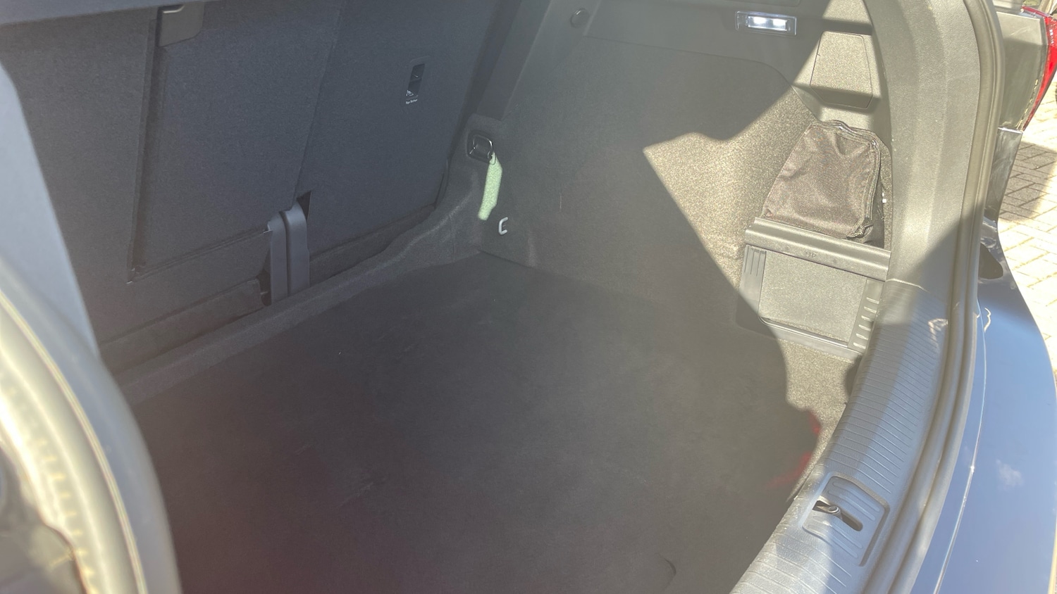 Used Volkswagen Tiguan 2021 for sale - 76038150: Photo 26