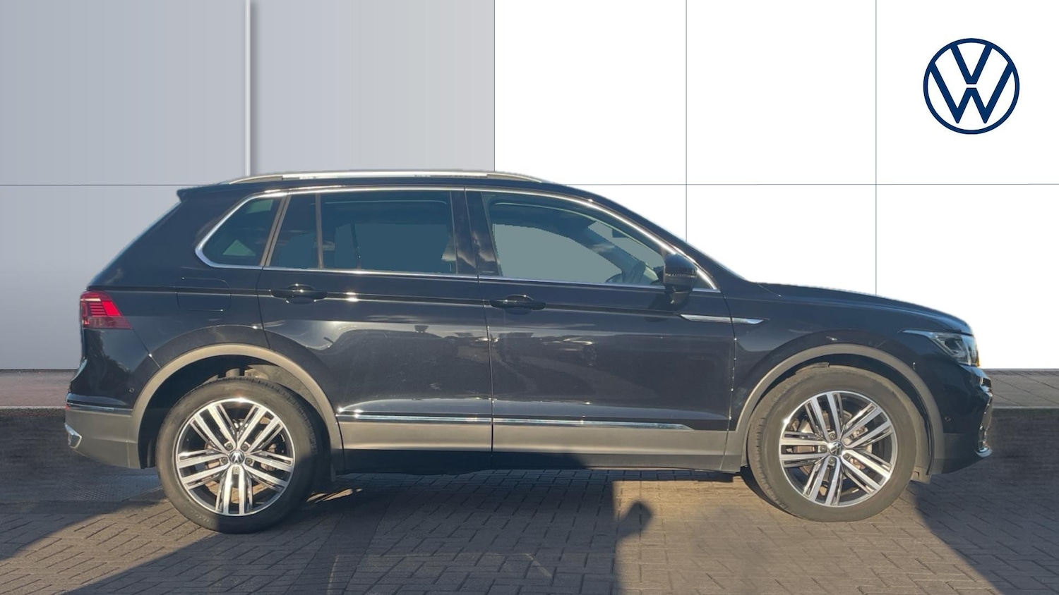 Used Volkswagen Tiguan 2021 for sale - 76038150: Photo 4