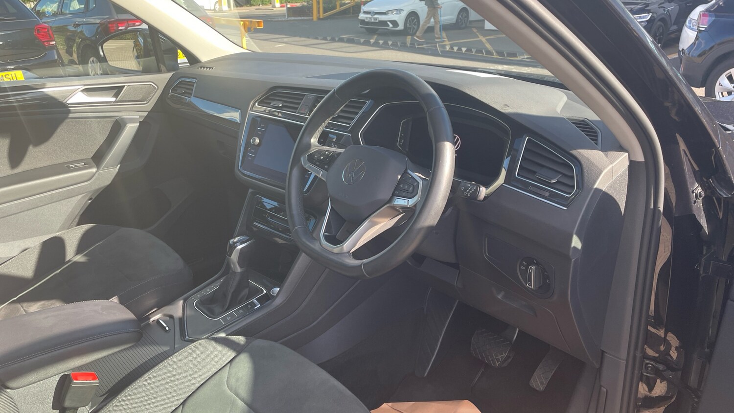 Used Volkswagen Tiguan 2021 for sale - 76038150: Photo 6