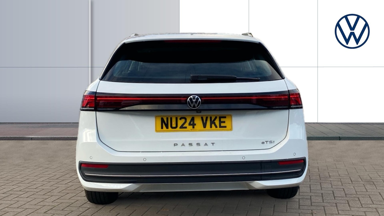 Used Volkswagen Passat 2024 for sale - 76627764: Photo 8