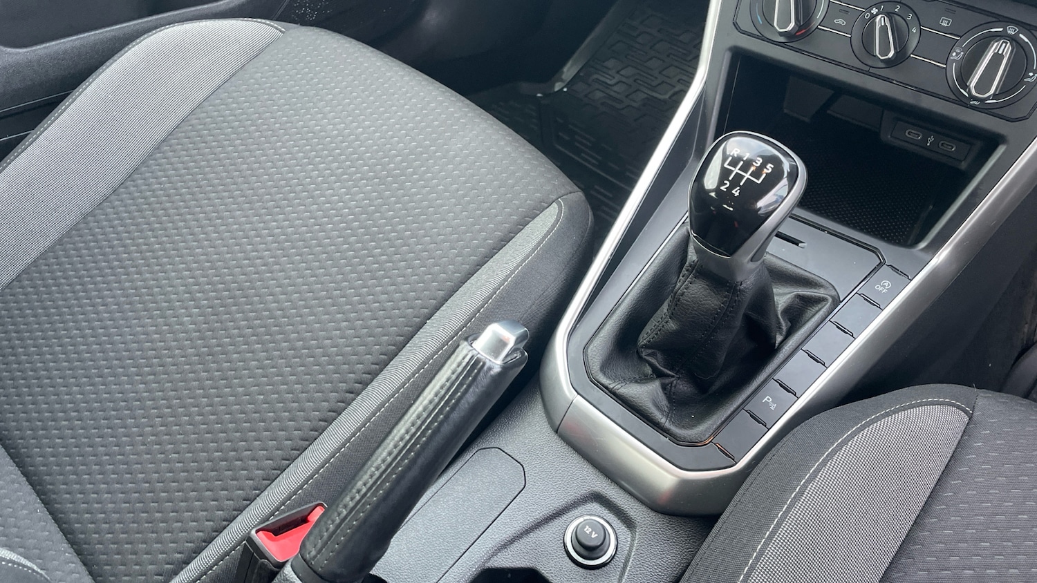 Used Volkswagen Polo 2024 for sale - 77950280: Photo 14