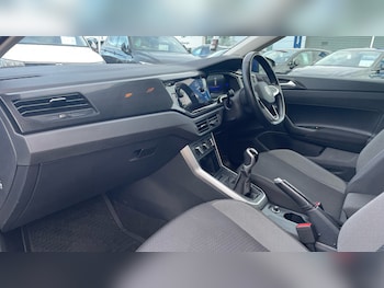 Used Volkswagen Polo 2024 for sale - 77950280: Photo