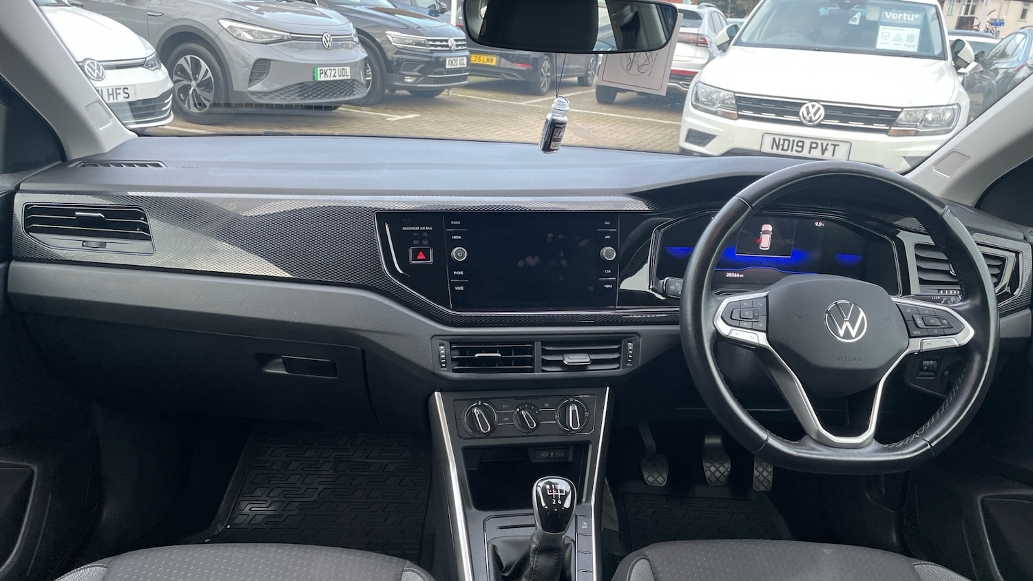 Used Volkswagen Polo 2024 for sale - 77950280: Photo 9