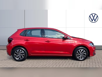 Used Volkswagen Polo 2023 for sale - 76792860: Photo