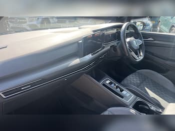 Used Volkswagen Golf 2022 for sale - 79703900: Photo