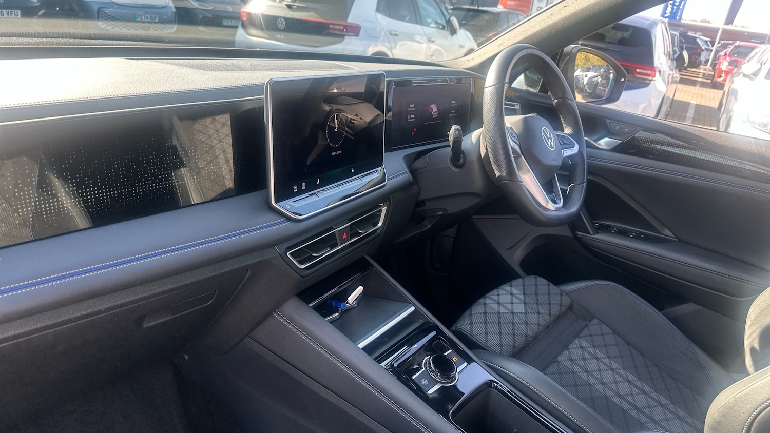 Used Volkswagen Tiguan 2024 for sale - 77847624: Photo 2