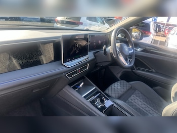 Used Volkswagen Tiguan 2024 for sale - 77847624: Photo