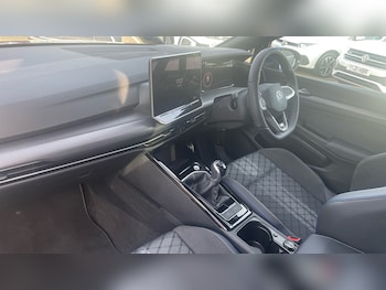 Used Volkswagen Golf 2025 for sale - 78131348: Photo