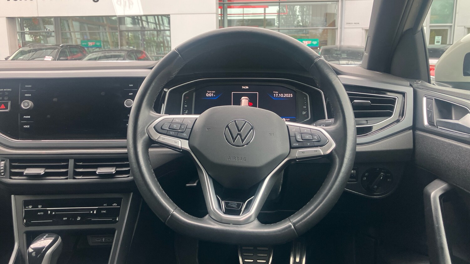 Used Volkswagen Taigo 2023 for sale - 76311325: Photo 10