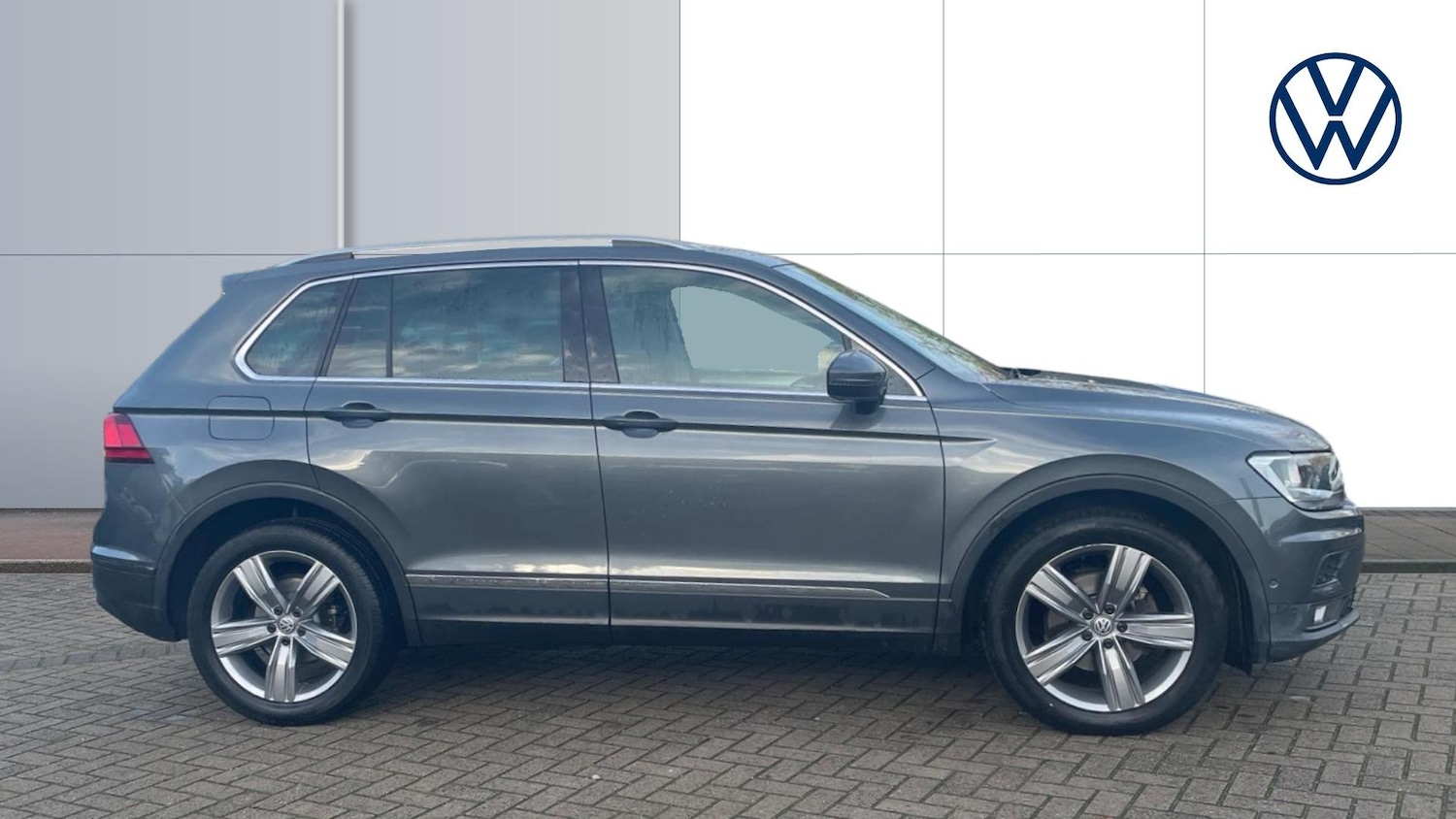 Used Volkswagen Tiguan 2019 for sale - 76918767: Photo 4