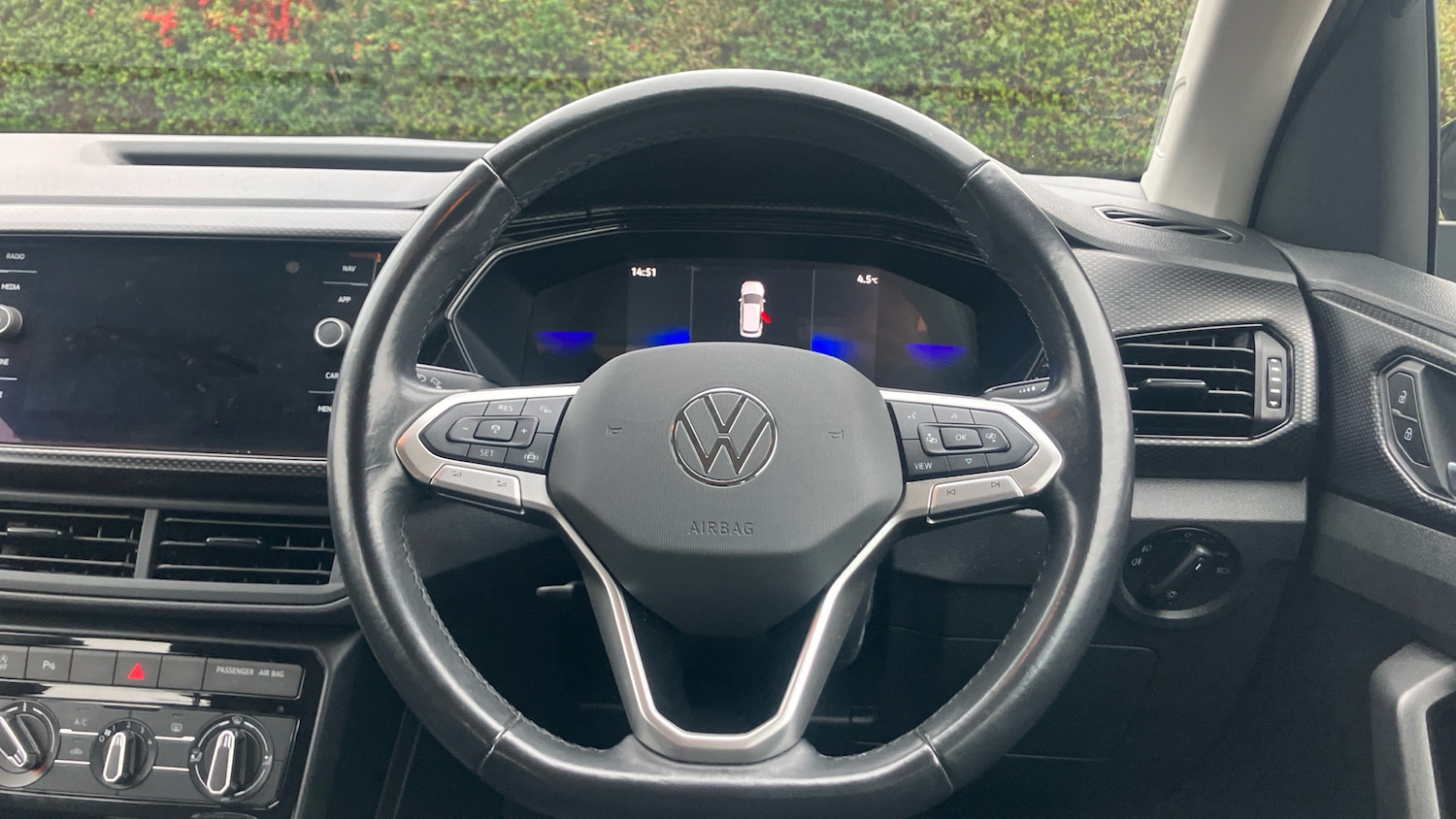 Used Volkswagen T-Cross 2023 for sale - 77746544: Photo 10