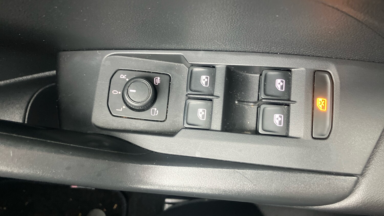 Used Volkswagen T-Cross 2023 for sale - 77746544: Photo 25