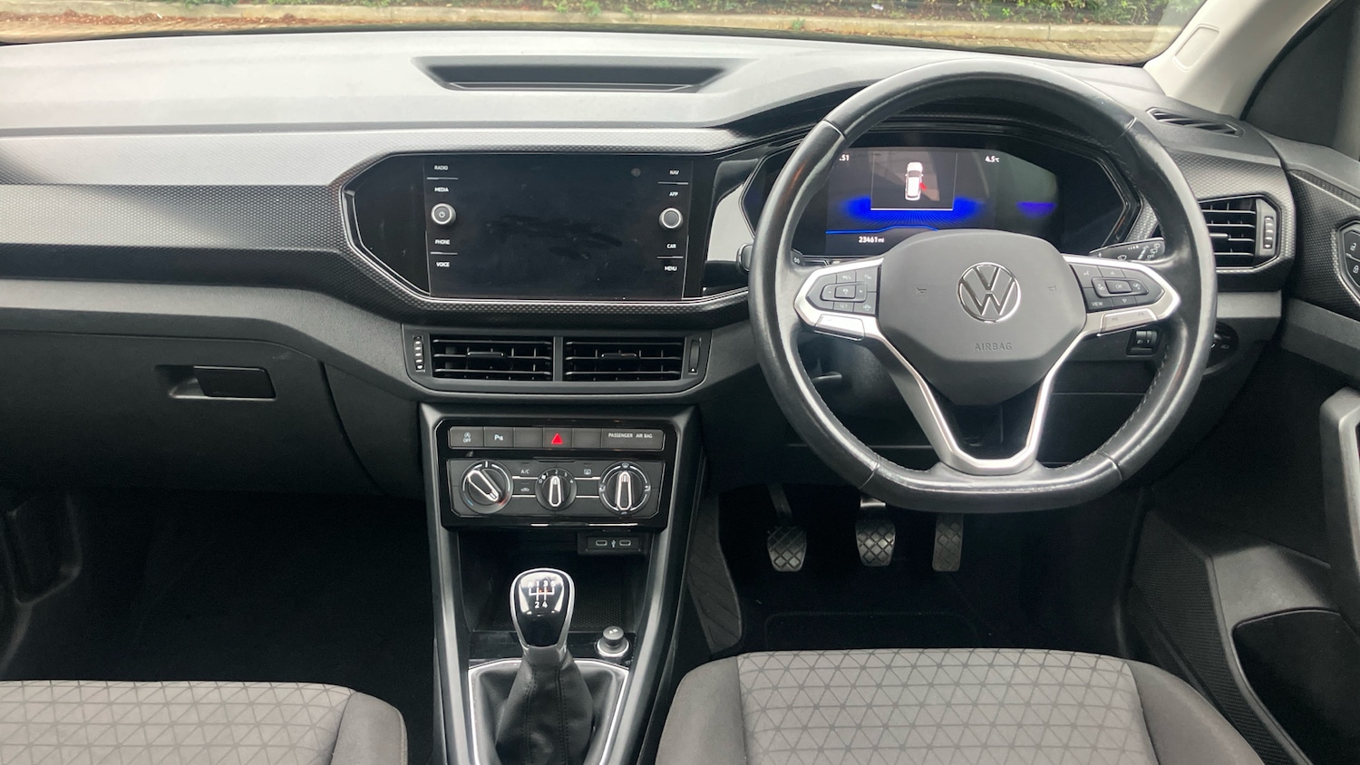 Used Volkswagen T-Cross 2023 for sale - 77746544: Photo 9