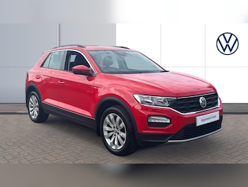 Used Volkswagen T-Roc 2018 for sale - 76426256: Photo