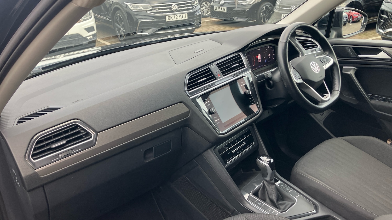 Used Volkswagen Tiguan Allspace 2024 for sale - 77746533: Photo 2