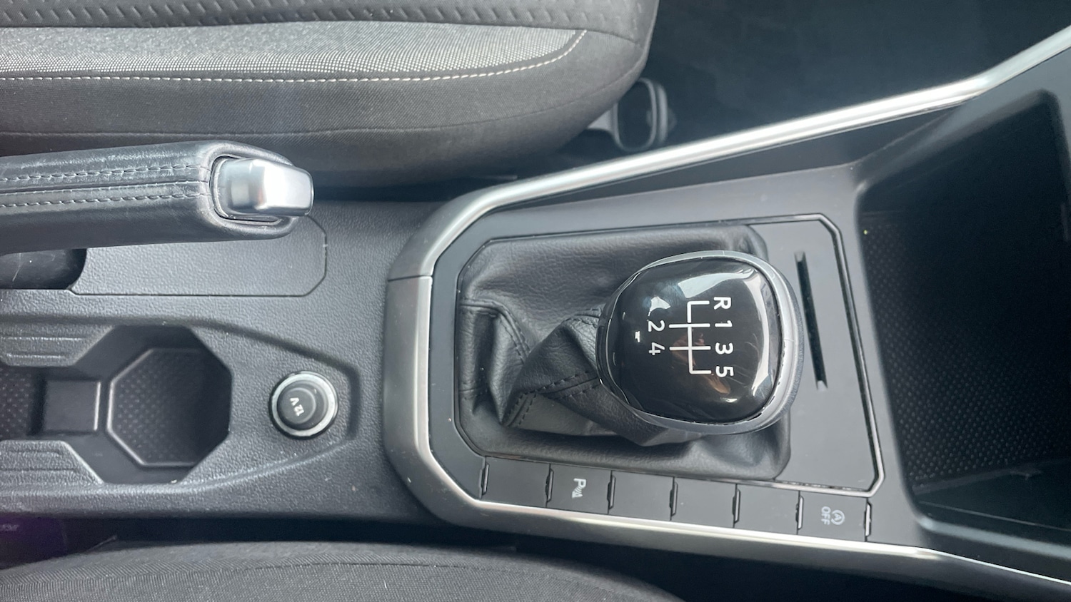 Used Volkswagen Polo 2024 for sale - 77592680: Photo 31