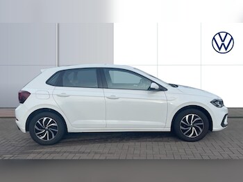 Used Volkswagen Polo 2024 for sale - 77592680: Photo