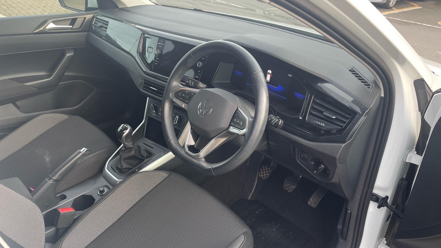 Used Volkswagen Polo 2024 for sale - 77592680: Photo 6