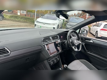 Used Volkswagen Tiguan 2020 for sale - 76737937: Photo