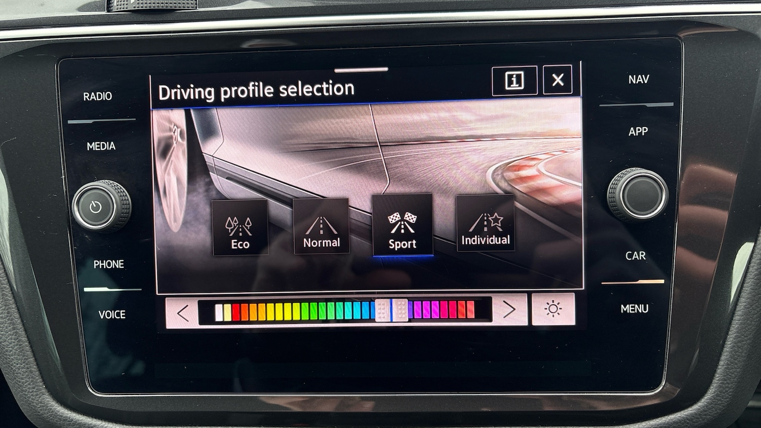 Used Volkswagen Tiguan 2022 for sale - 77195627: Photo 30