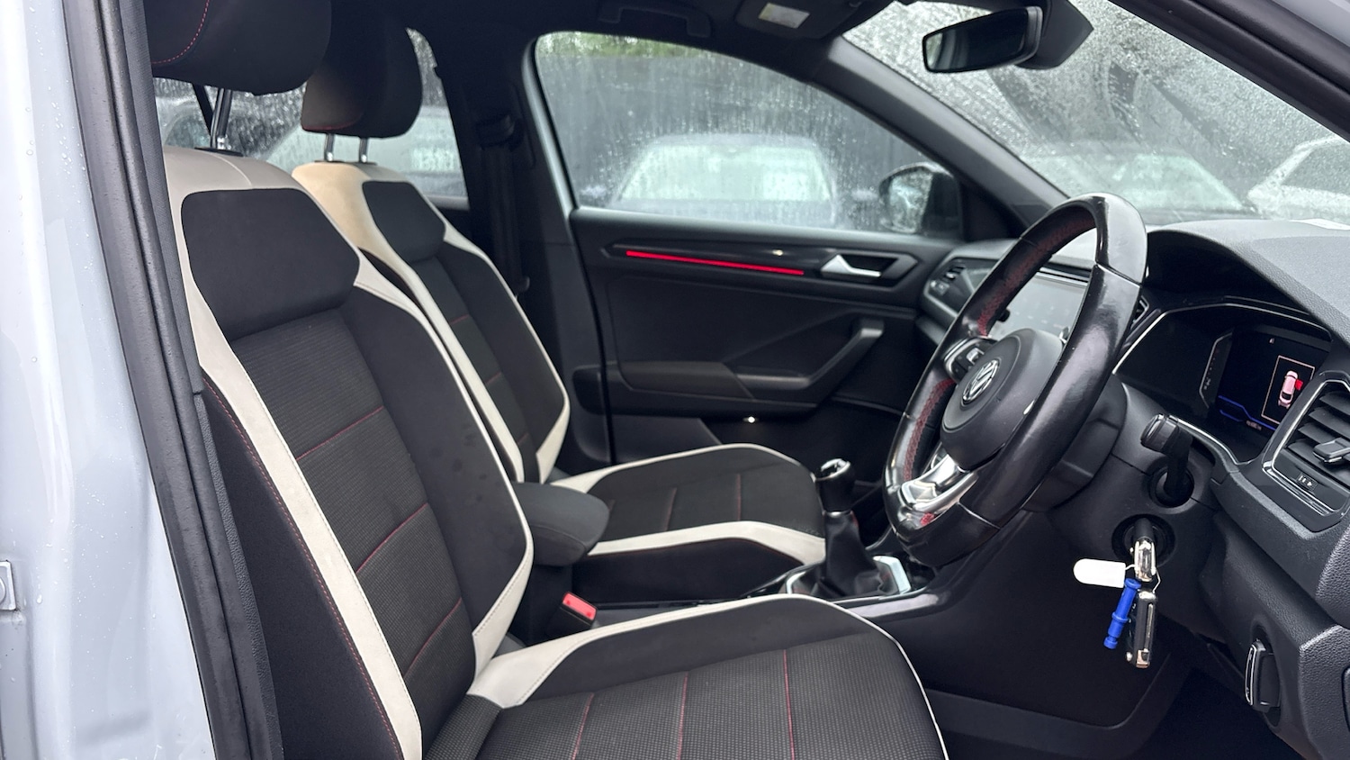 Used Volkswagen T-Roc 2019 for sale - 77605124: Photo 15