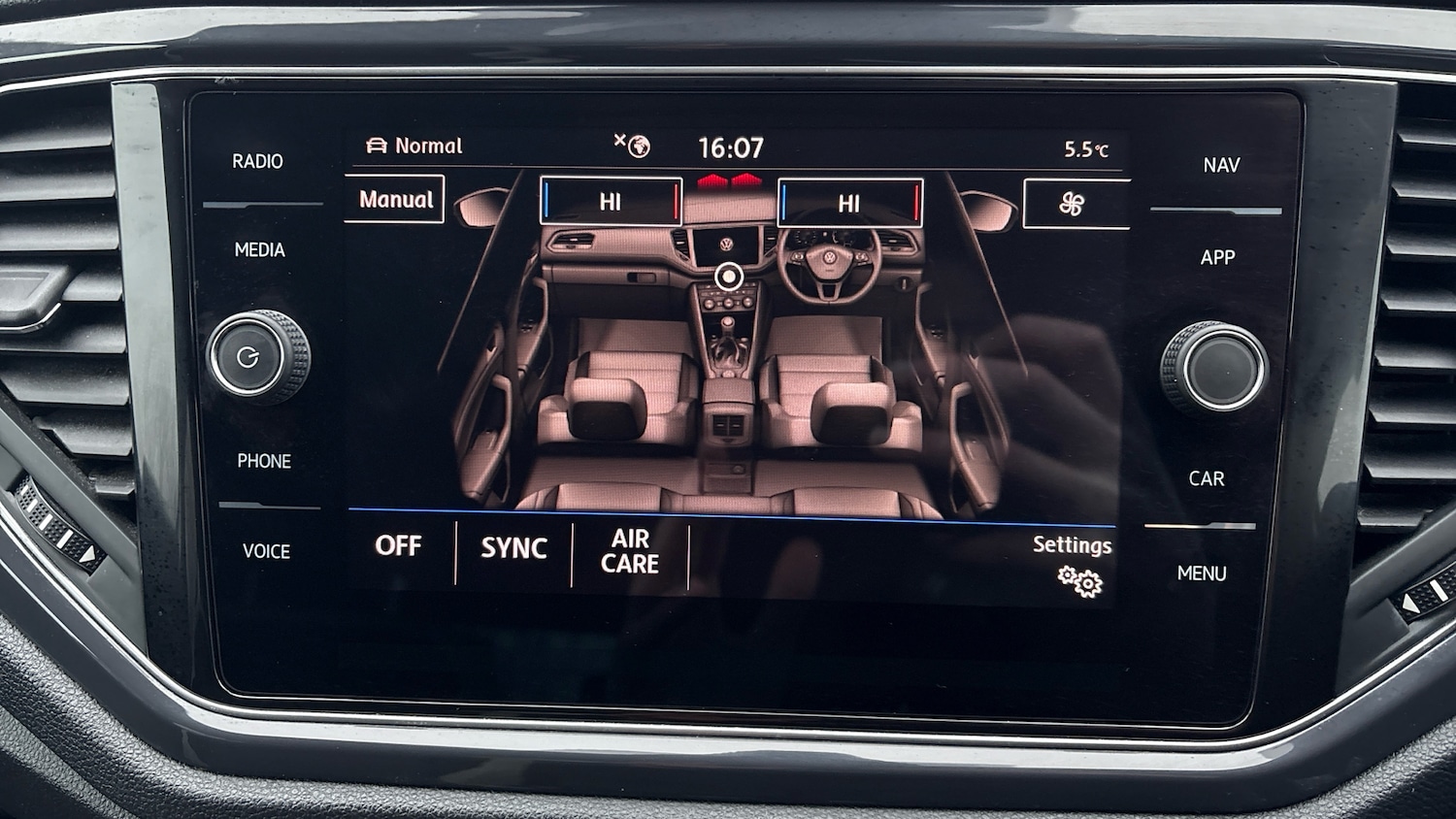 Used Volkswagen T-Roc 2019 for sale - 77605124: Photo 26